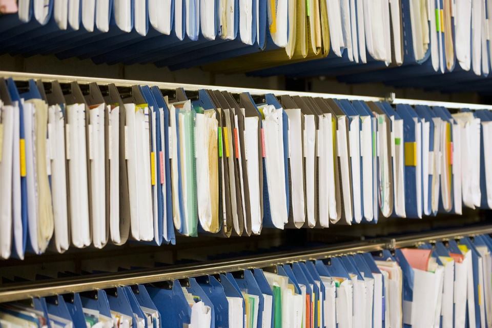 Zarządzanie dokumentami – jakie usługi oferują specjaliści z tej dziedziny?