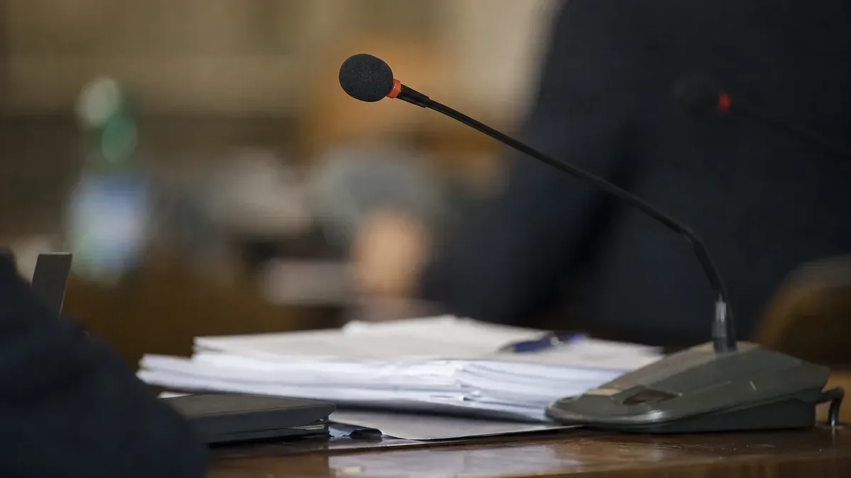 Budżet powiatu do korekty. Radni zwołali dodatkową sesję