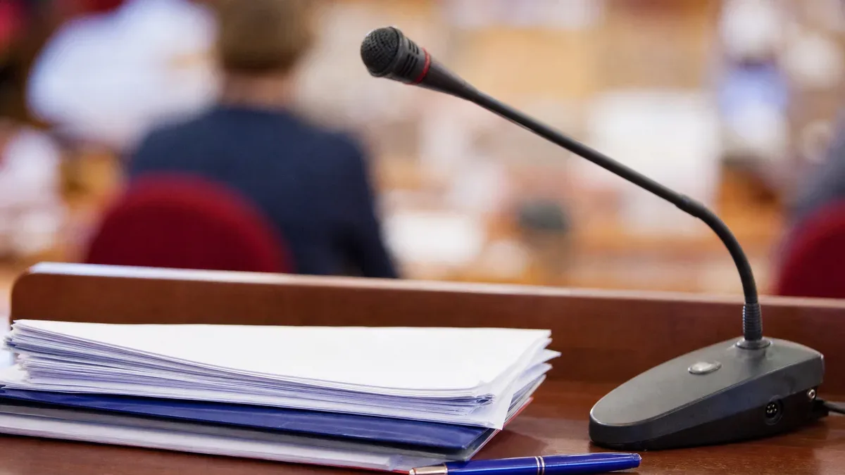 Sesja Rady Powiatu Zawierciańskiego w Starostwie. Znamy termin obrad
