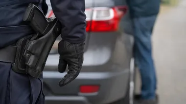 Ponad 100 km/h w terenie zabudowanym. Dwóch kierowców straciło prawa jazdy