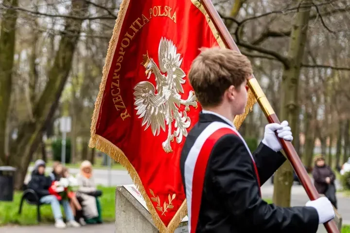 Zawiercie oddało hołd ofiarom Katynia w ciszy i muzyce