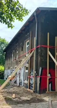 Pęknięcia ścian przy Niedziałkowskiego 4. Mieszkańcy dostaną lokale tymczasowe