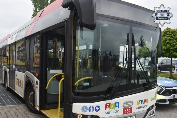 Uderzył w autobus i odjechał - po chwili wyszedł na jaw powód