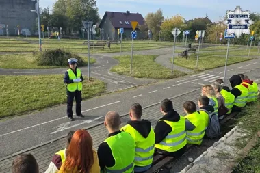 Zawiercie: uczniowie sprawdzili wiedzę na miasteczku drogowym