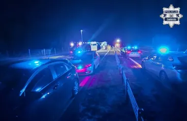 Koło wymieniał przy trasie - chwila później obwodnica Zawiercia zamarła