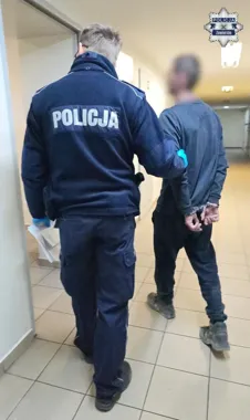 Dożywotni zakaz nie powstrzymał go przed jazdą - obcy kierowca wyrwał kluczyki