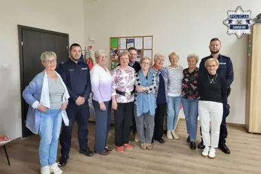 W Porębie padły ostrzeżenia, które mogą uratować oszczędności seniorów