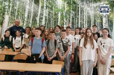 Szczekociny - uczniowie usłyszeli, jak działa internetowa pułapka