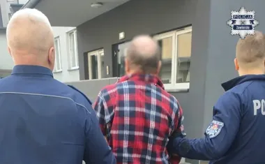 Krzyk za zamkniętymi drzwiami zdradził dramat 81-latki w Zawierciu